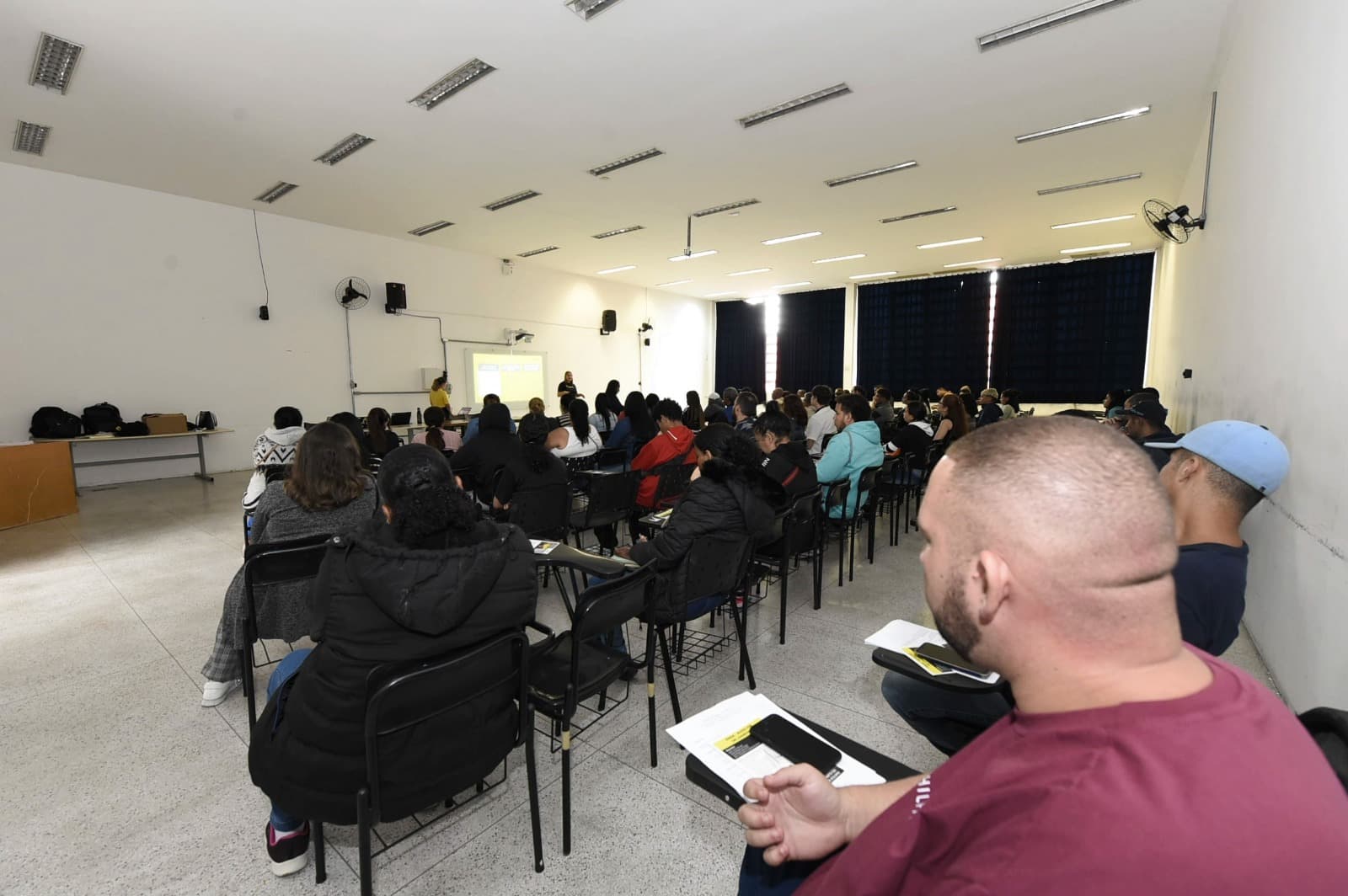 Poder Executivo de Guarulhos realiza a Feira Emprega Transporte 2026 com mais de 2.000 vagas