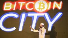 Em destaque: O que aconteceu com o experimento de Bukele para transformar El Salvador no 'país do bitcoin'