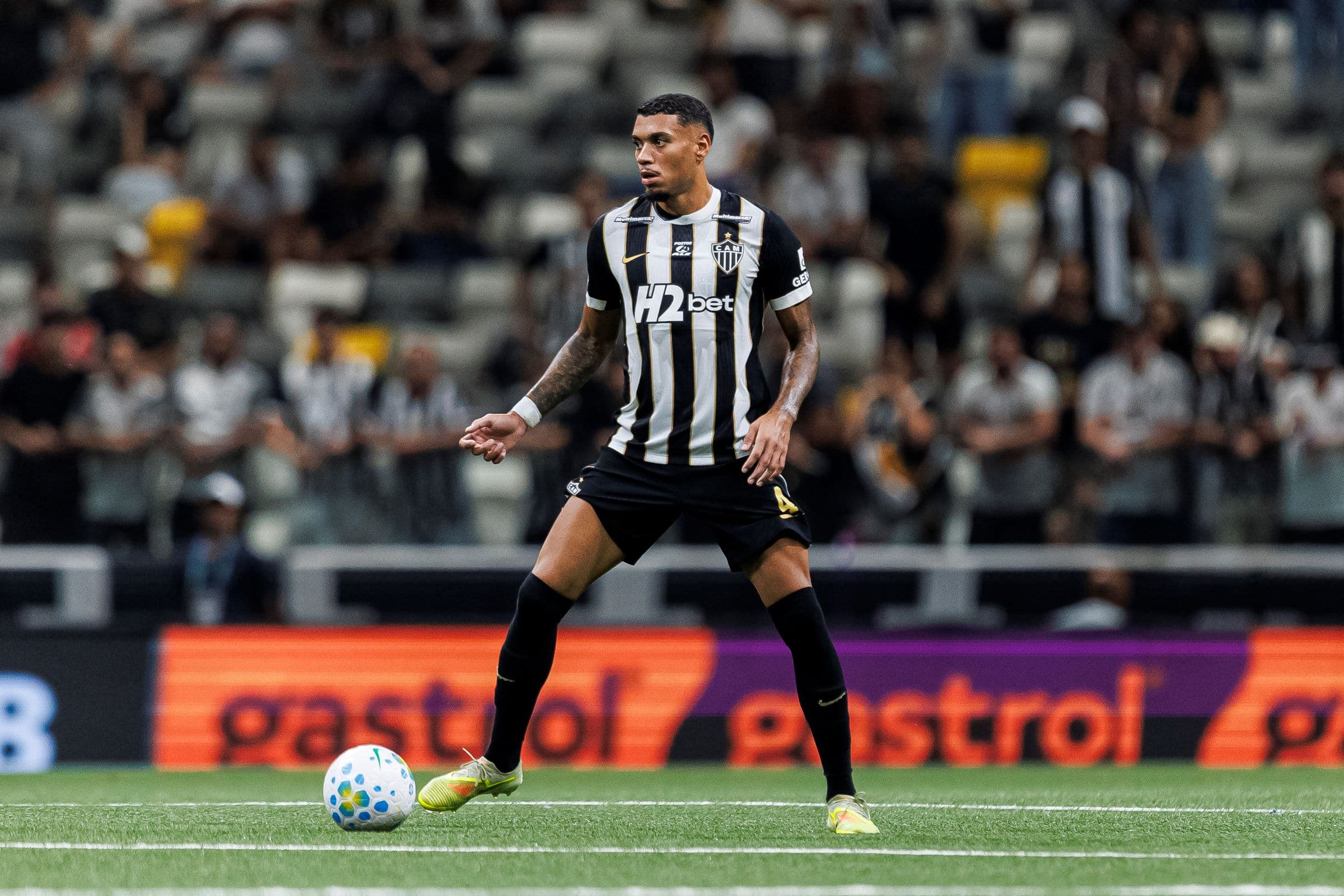 Região: STJD aplica advertência a Ruan Tressoldi por empurrão em Gabigol