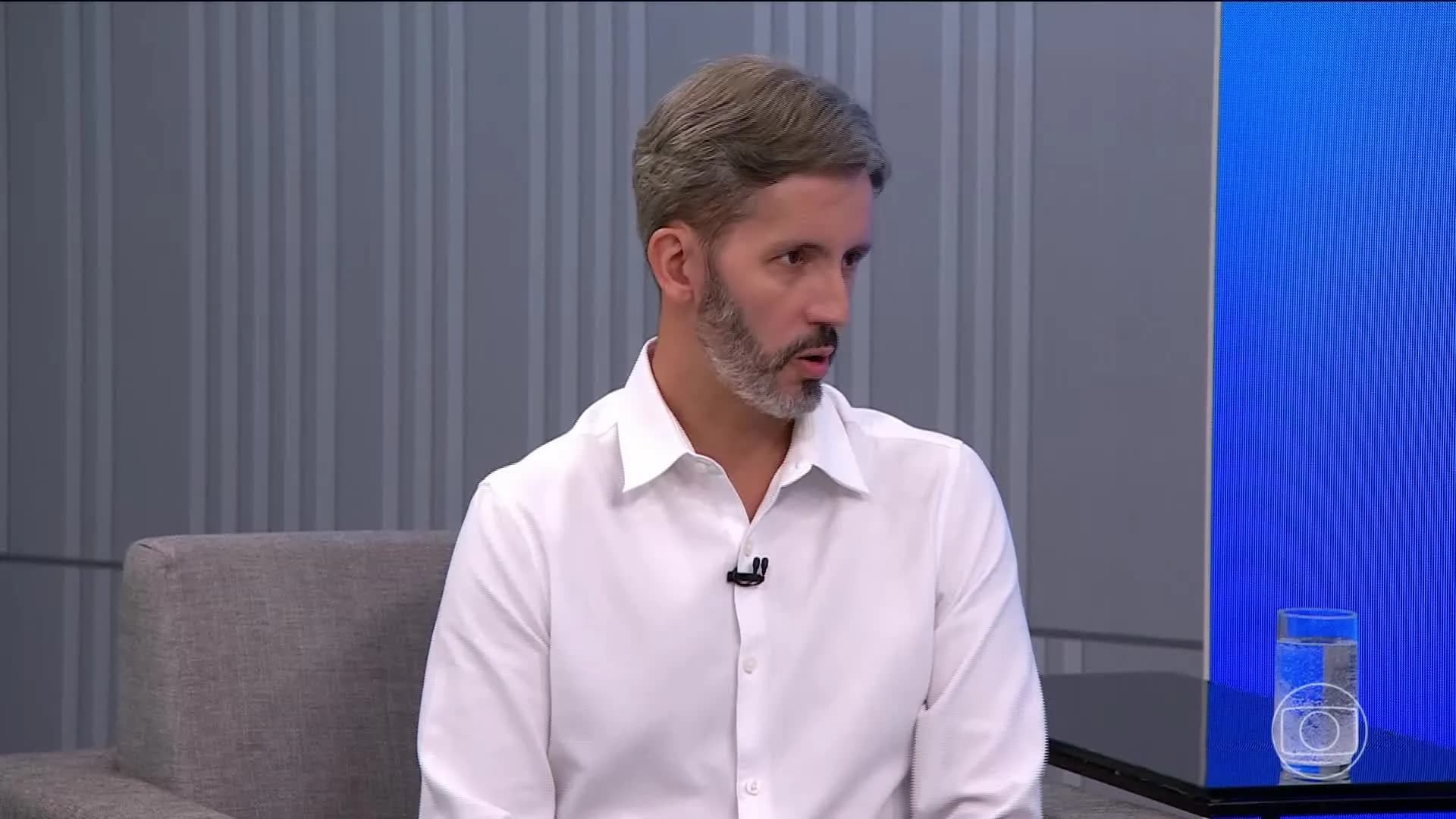 candidato no 2º turno, Leandro Grass é entrevistado no DF2 — VÍDEOS
