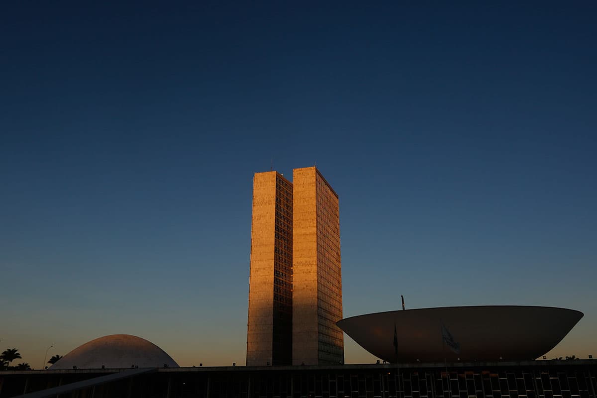 Entenda: Derrotados nas urnas relatam projetos sobre impostos e recursos públicos