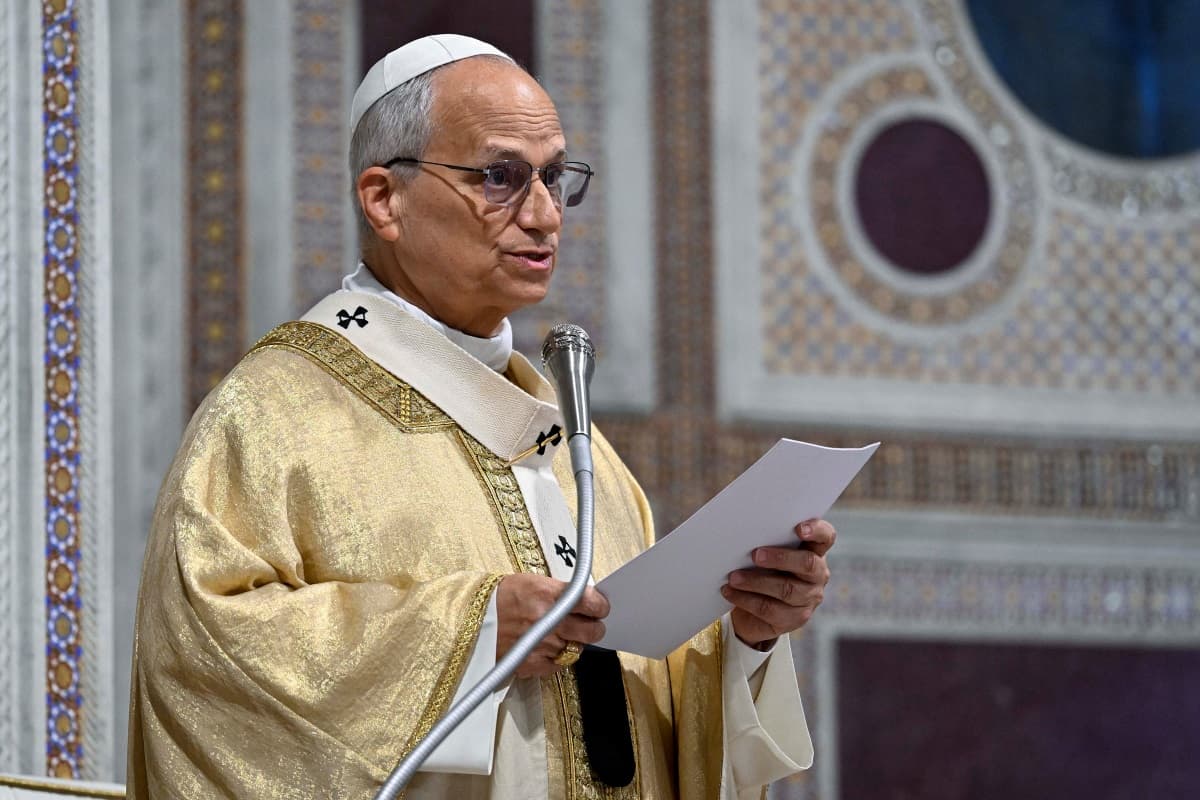 exames e radiografia no tórax indicam melhora, diz Vaticano — Papa Leão XIV
