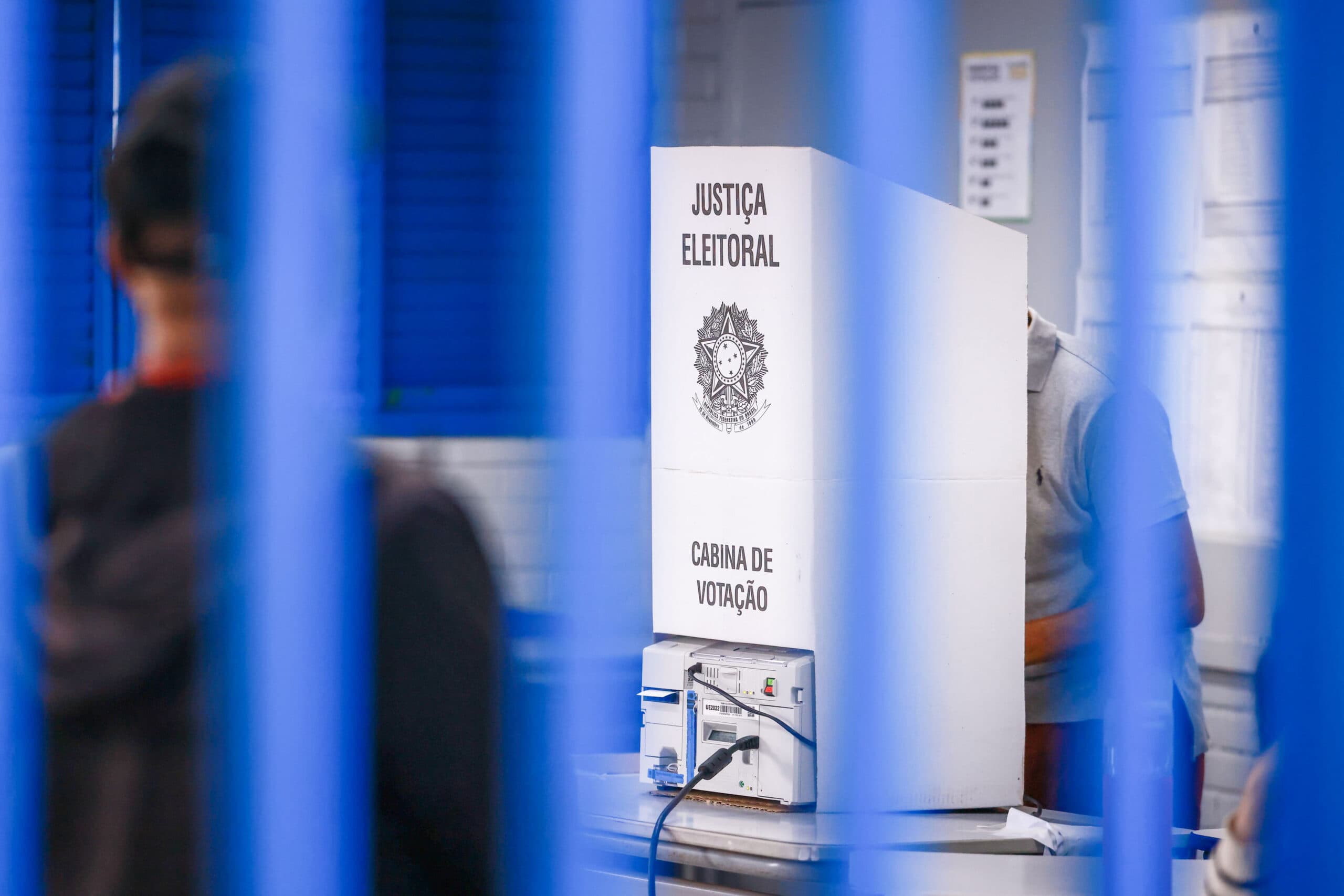não votei no 1º turno. Posso votar no 2º? — Eleições 2026