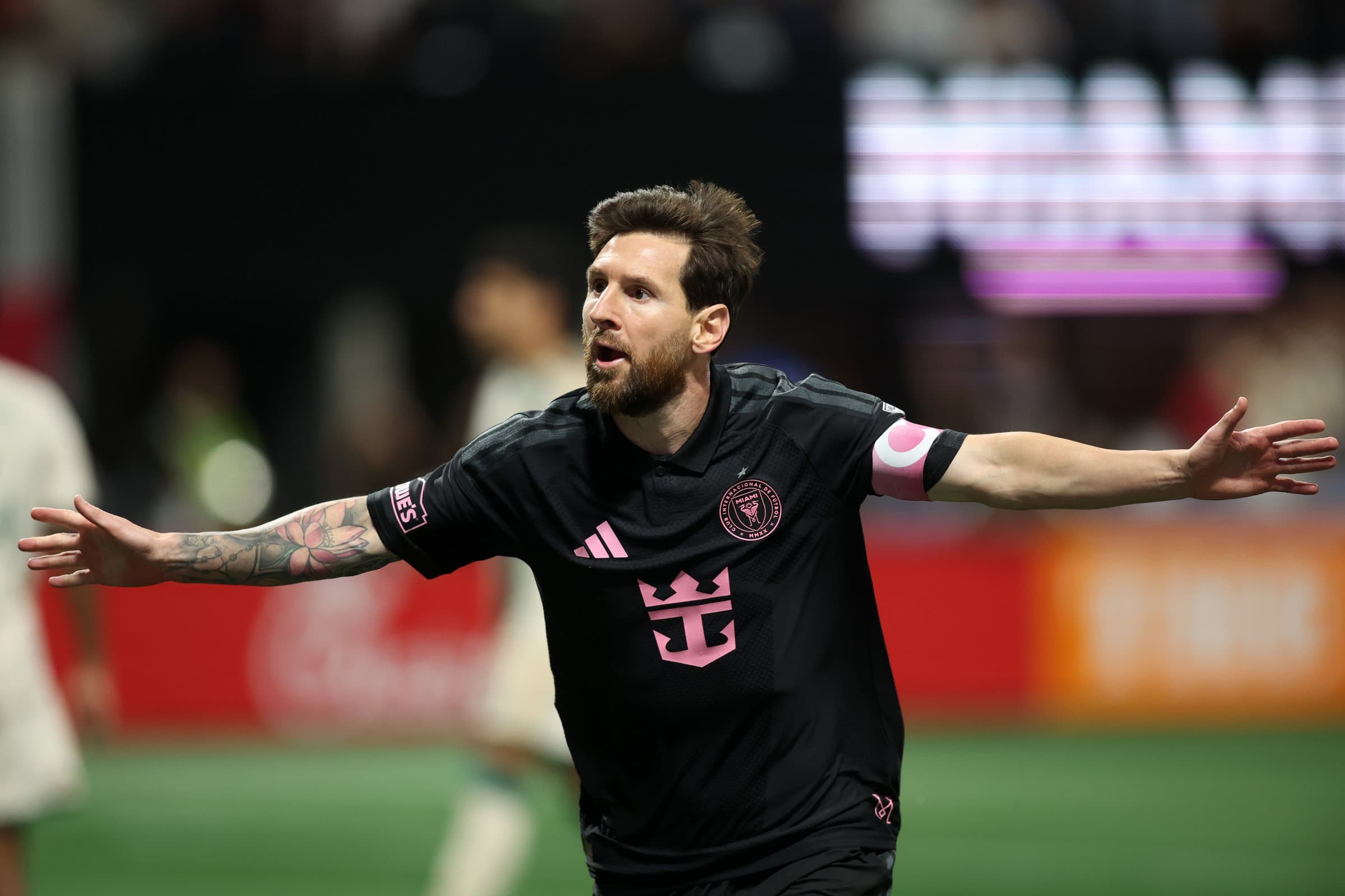 Atualização: Lionel Messi comanda vitória do Inter Miami com dois golaços; assista