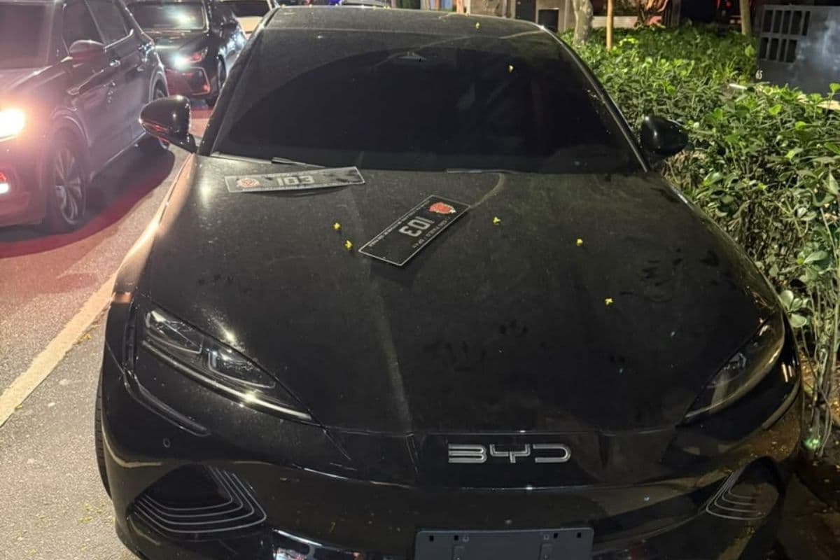deputado do PL usava carro com placas oficiais da Alesp — Tiro na balada