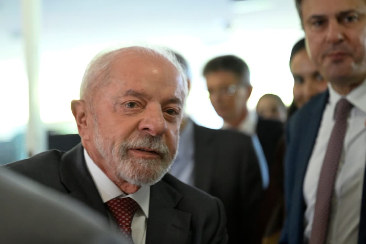 Panorama: TSE proíbe propaganda de Flávio associando Lula a crimes em saidinhas