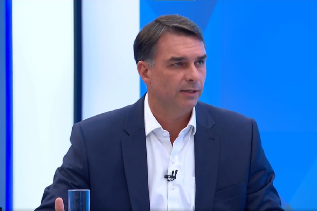 Região: Flávio promete que não vai reverter fim da escala 6x1 se for eleito