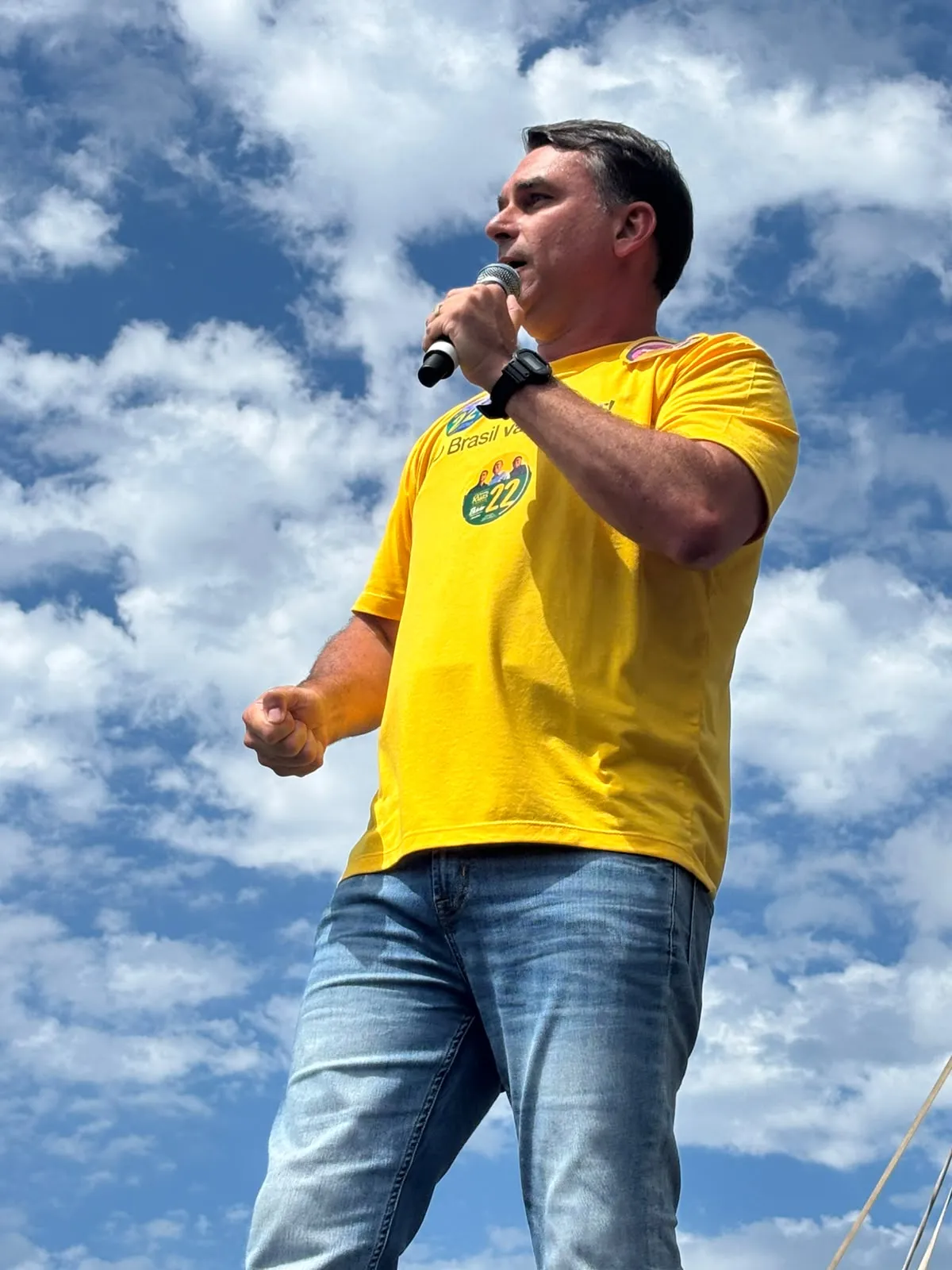 STF disponibiliza inquérito para apurar suposta lavagem de dinheiro envolvendo Flávio Bolsonaro e o advogado Willer Tomaz