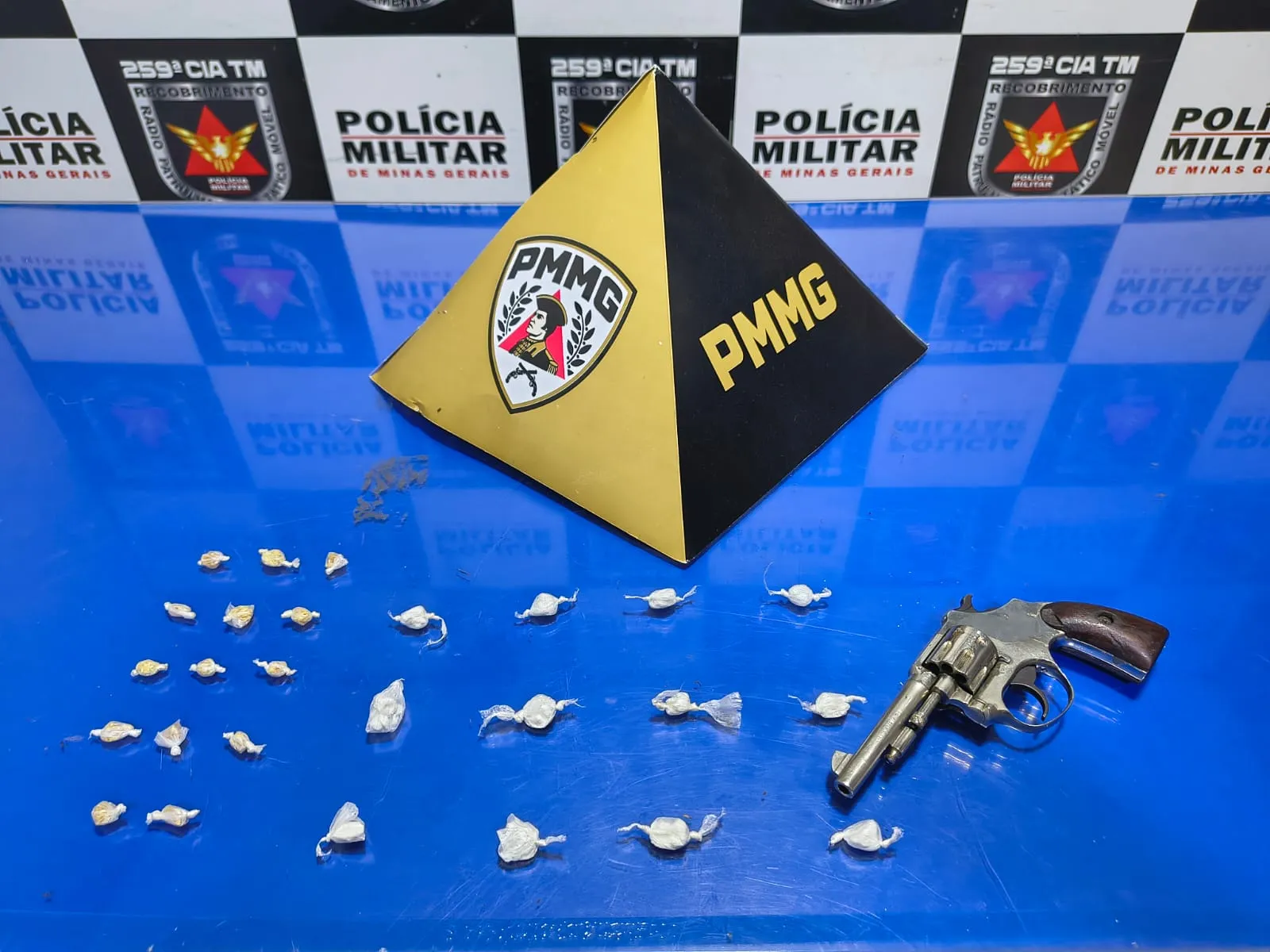 Fique por dentro: Adolescentes são apreendidos após um deles ameaçar irmãs de morte com uma arma em Pirapora