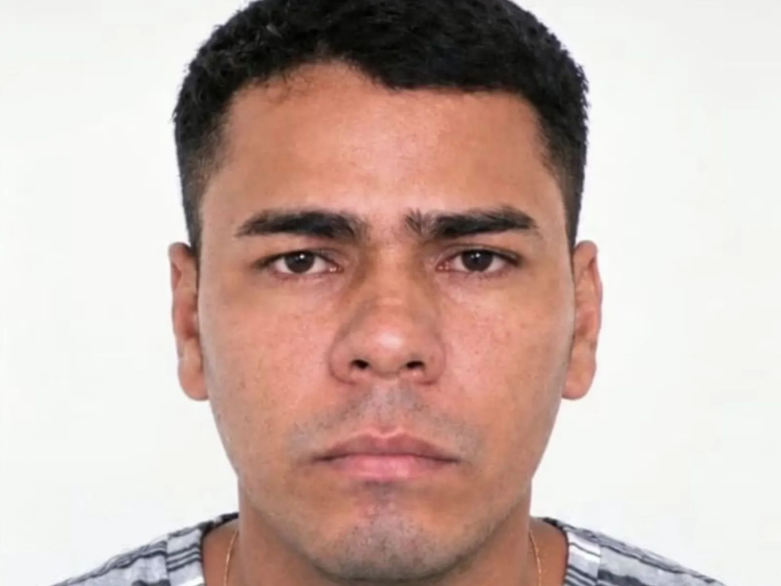 Entenda: Acusado de homicídio e integrar facção foge após romper tornozeleira em rodovia do Acre
