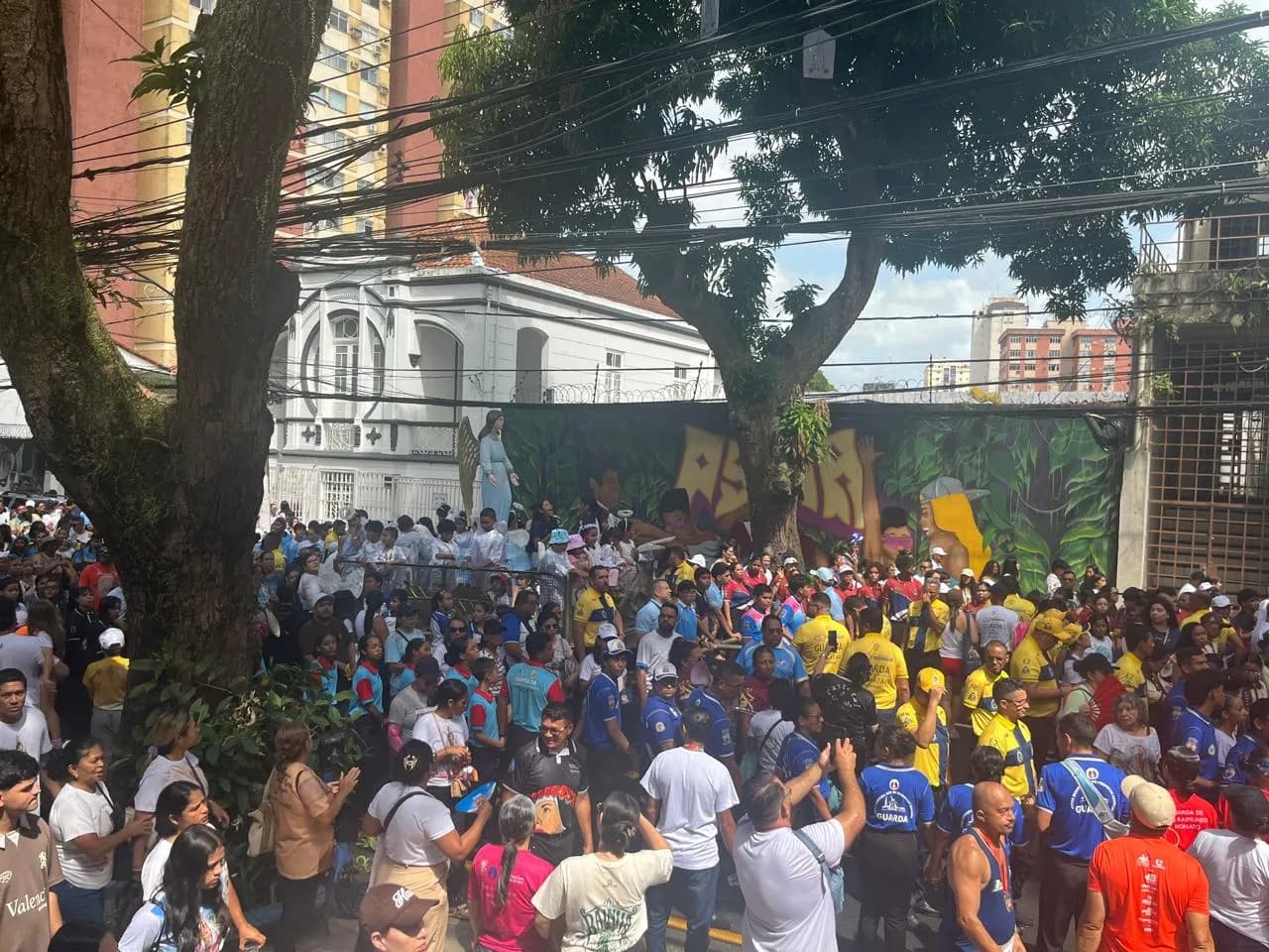 Romaria das Crianças leva milhares de fiéis às ruas em Belém — Círio 2026