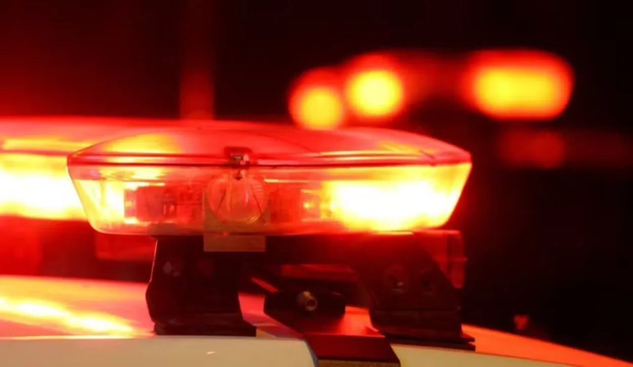 Homem em situação de rua perde a vida atropelado por caminhonete em Juiz de Fora