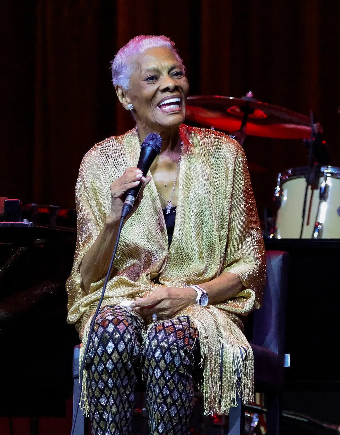 Panorama: 'Aquarelas' de Ary Barroso e Tom Jobim colorem com a bossa brasileira o show de Dionne Warwick no Rio de Janeiro