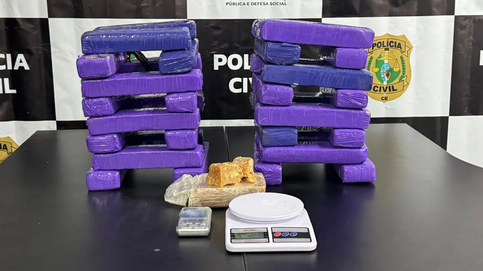 Em destaque: Duas mulheres são presas com mais de 20 kg de drogas em apartamento no Ceará