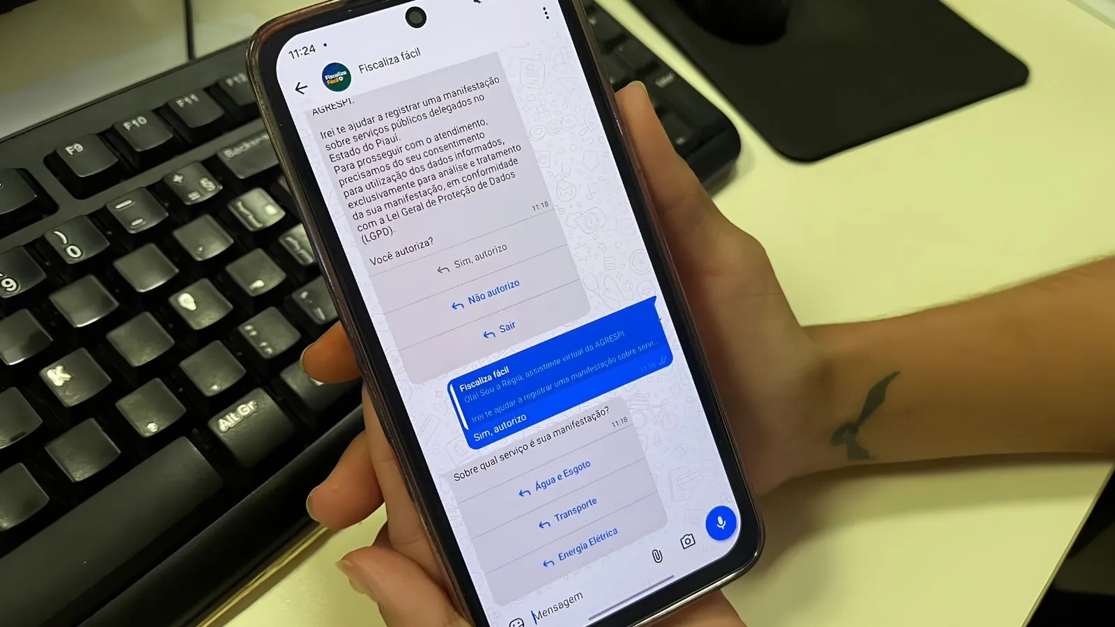 Atualização: Saiba como registrar reclamações sobre abastecimento de água, de energia e transporte no Piauí através do WhatsApp