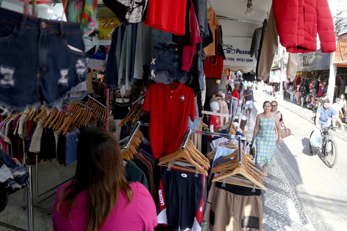 Entenda: Lojas de Campos podem abrir no feriado do Dia do Comerciário, mas sem funcionários