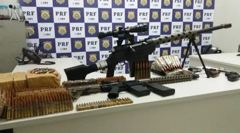 Atualização: Maioria do armamento apreendido em MS seria levado para o RJ, diz PRF
