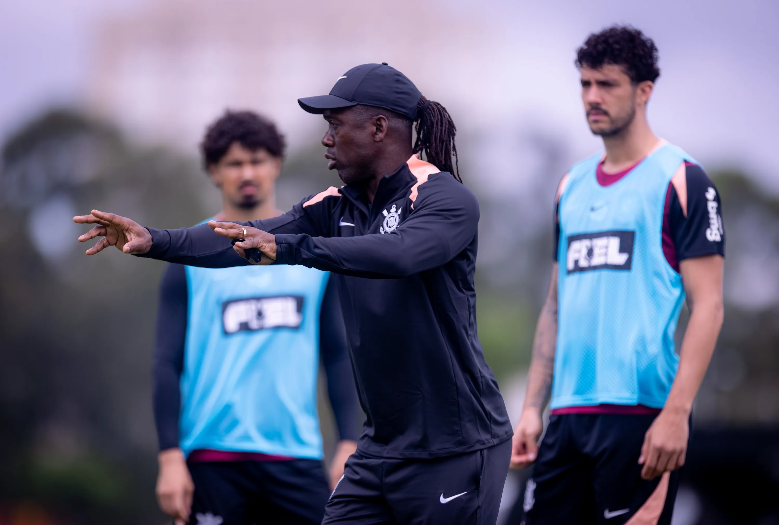 Atualização: Yuri Alberto vai a campo no Corinthians e deve enfrentar o Vitória; Seedorf treina bola parada