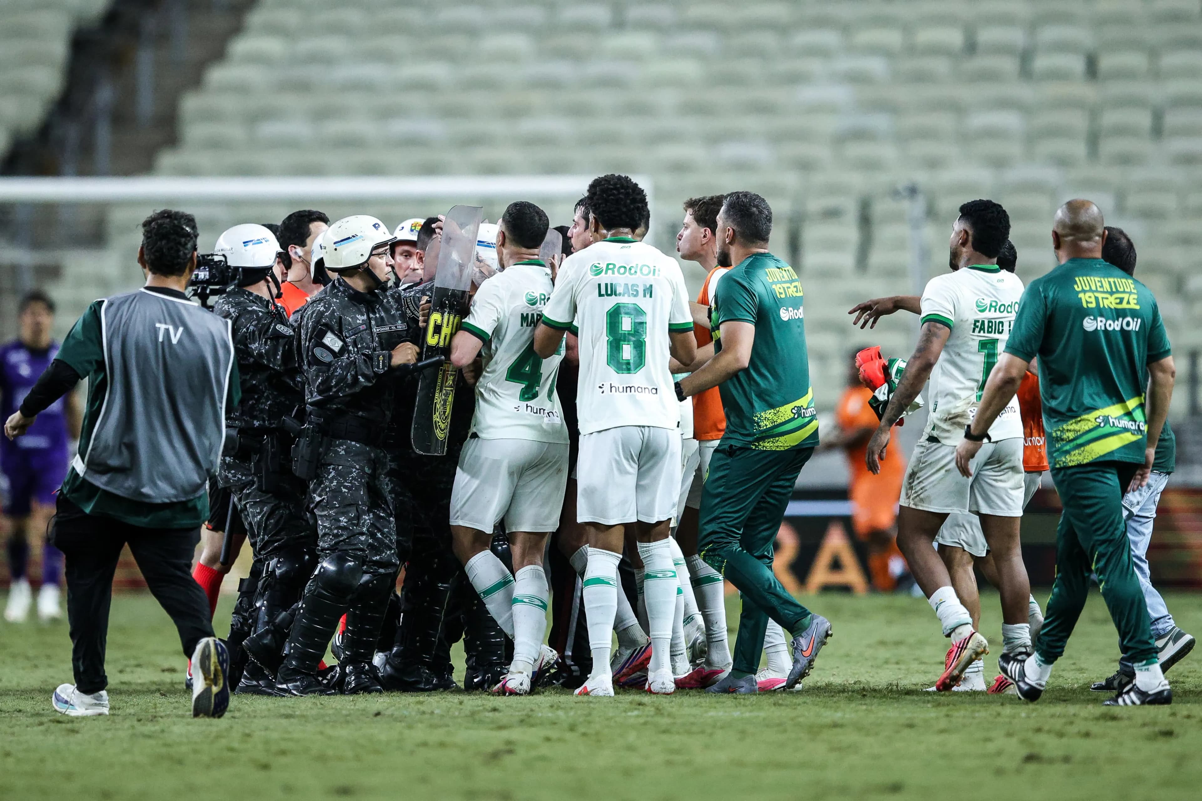Fique por dentro: Juventude tem três jogadores expulsos por confusão no fim de empate com o Ceará