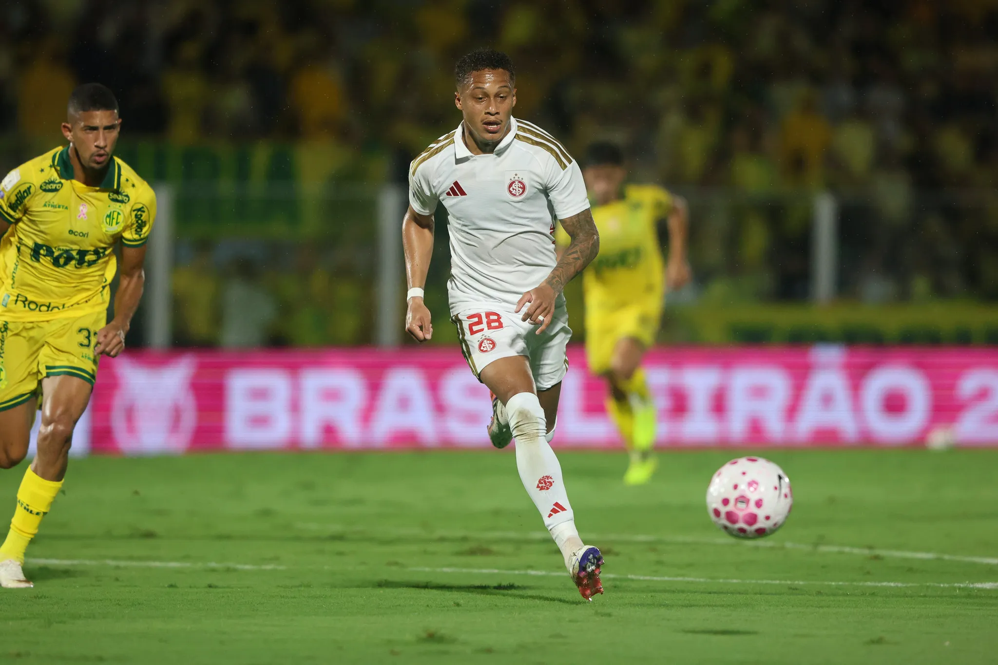 Entenda: Inter perde três titulares e acumula problemas para jogo com Botafogo; veja lista