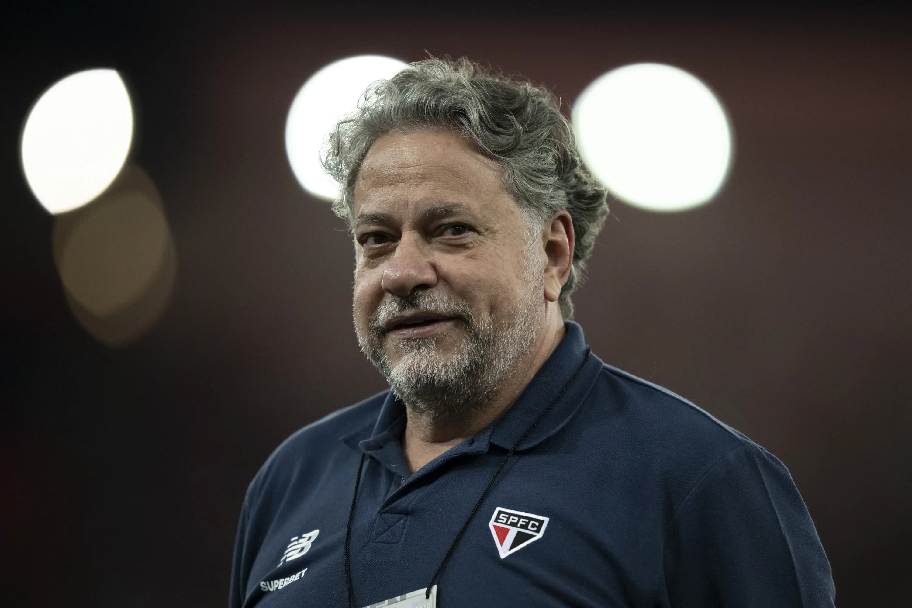 Em destaque: Ex-presidente do São Paulo, Casares pede indenização à Meta por perda de seguidores