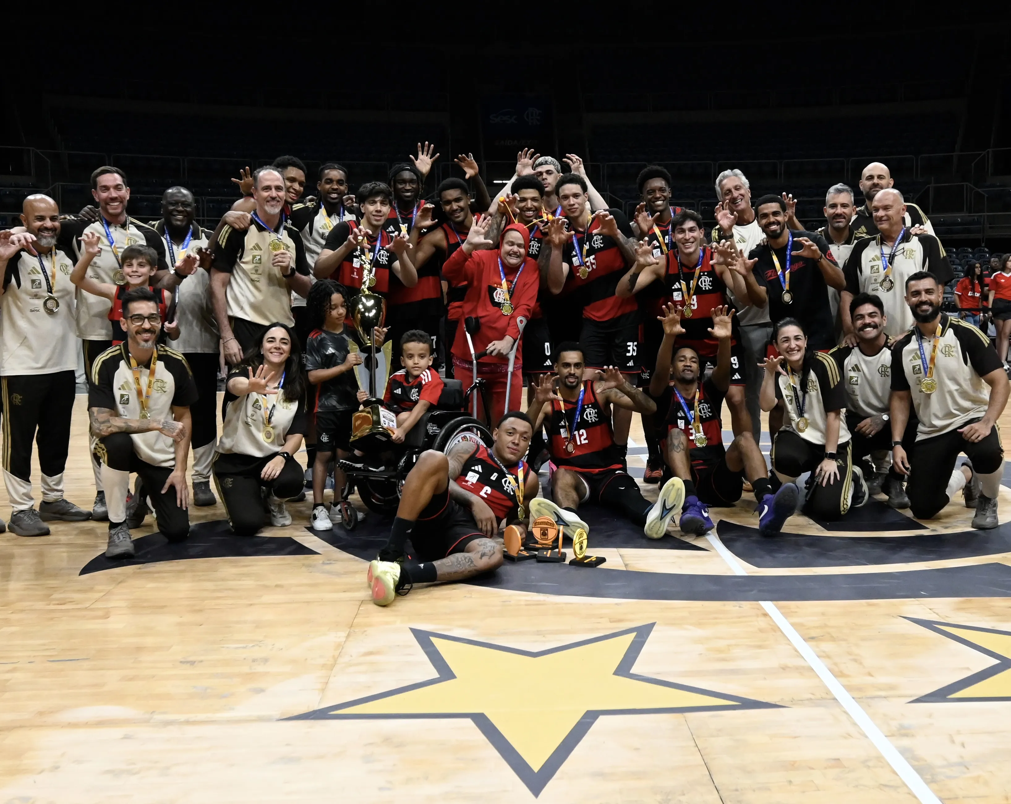 Panorama: Flamengo bate Fluminense e conquista 19º título seguido do Campeonato Carioca de basquete