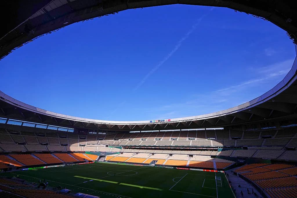 onde assistir ao vivo e horário — Betis x Barcelona em LaLiga