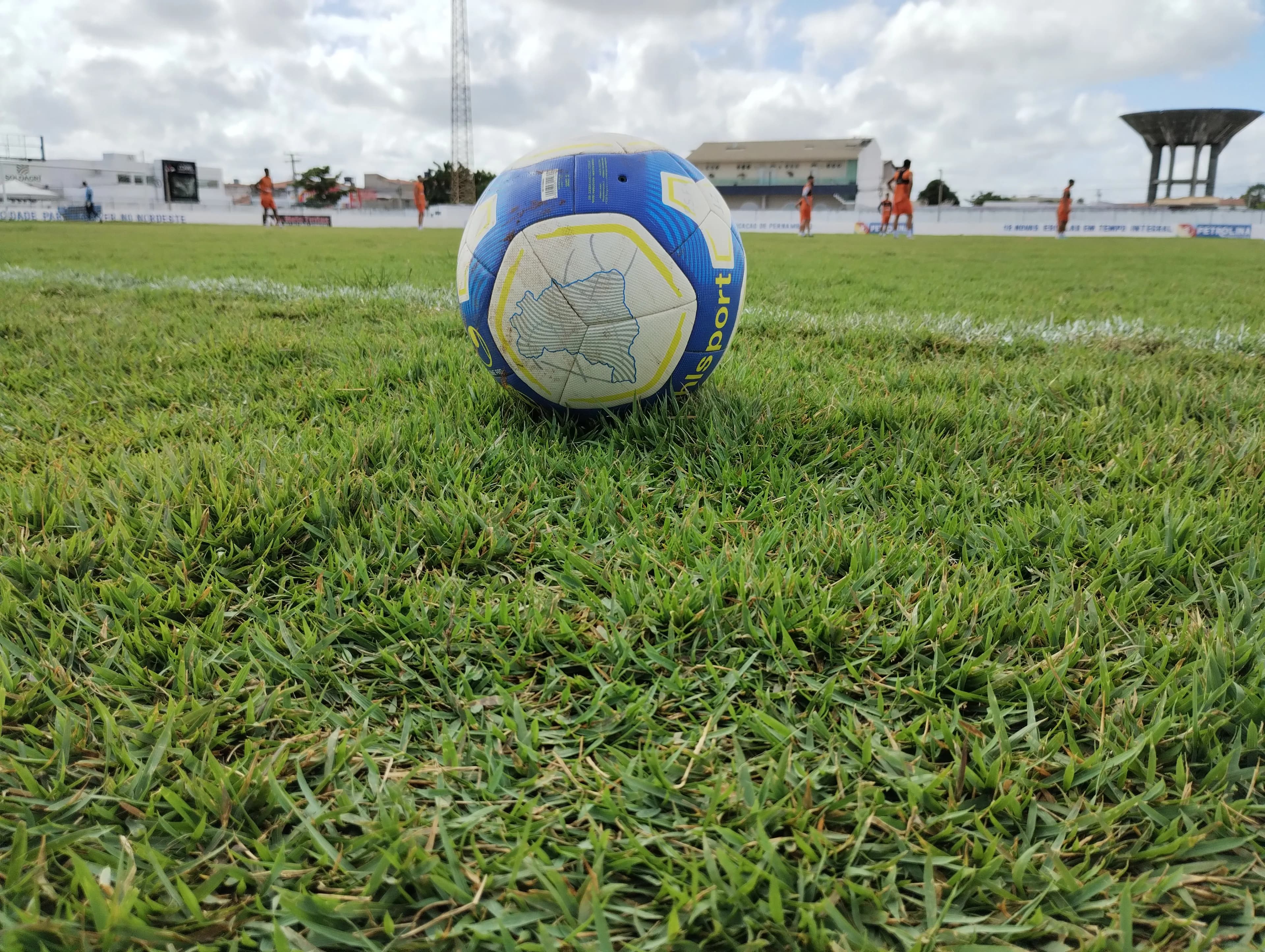 onde assistir ao vivo, horário e arbitragem — Petrolina x Afogados