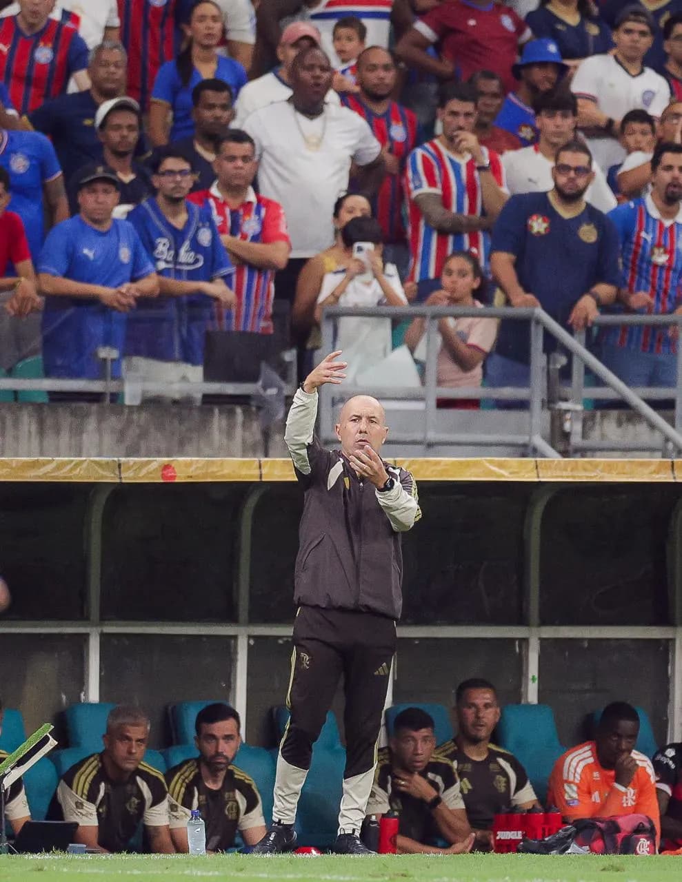 "Mandante nos dois tempos" — Jardim analisa vitória do Flamengo com retorno à liderança