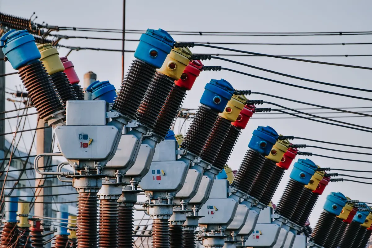 Economia Hitachi Energy divulga investimento bilionário com impacto em Guarulhos